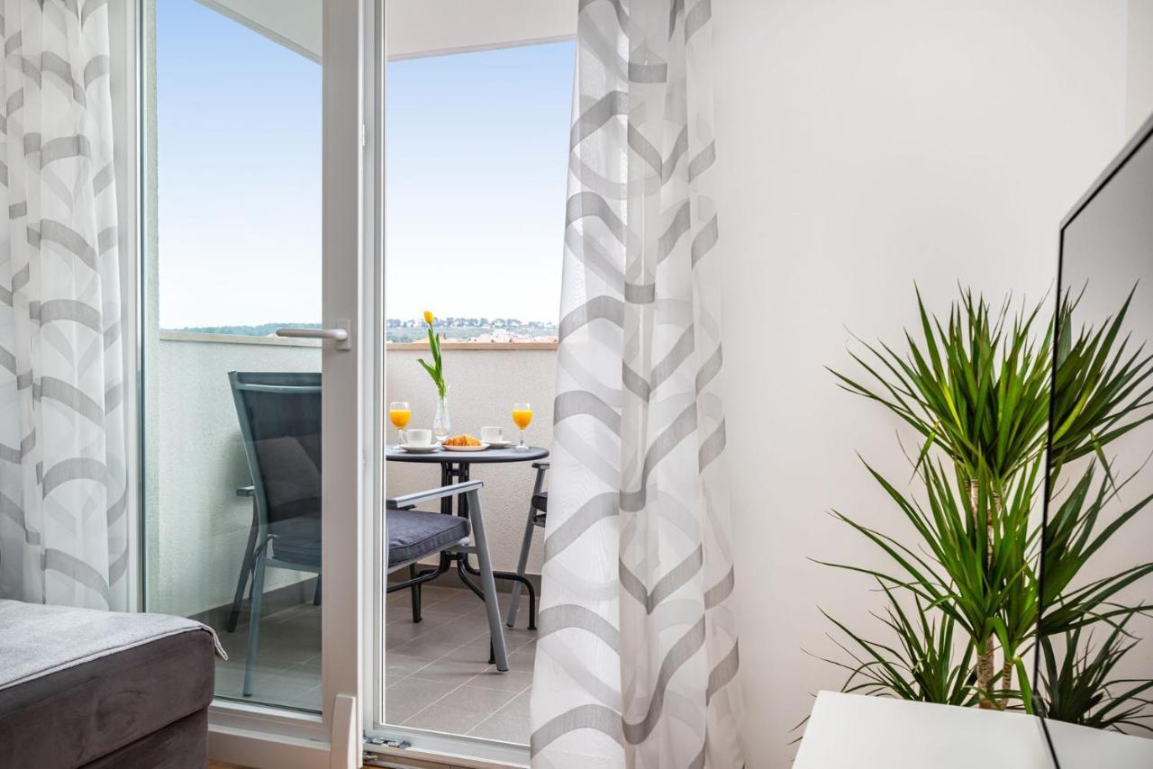 Ap Stella, Center Of Zadar, 2Br, Parking Apartman Kültér fotó